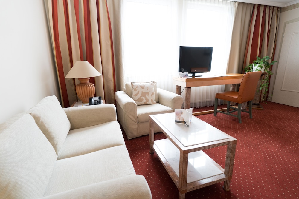 Hotel Olymp Munich 68/81