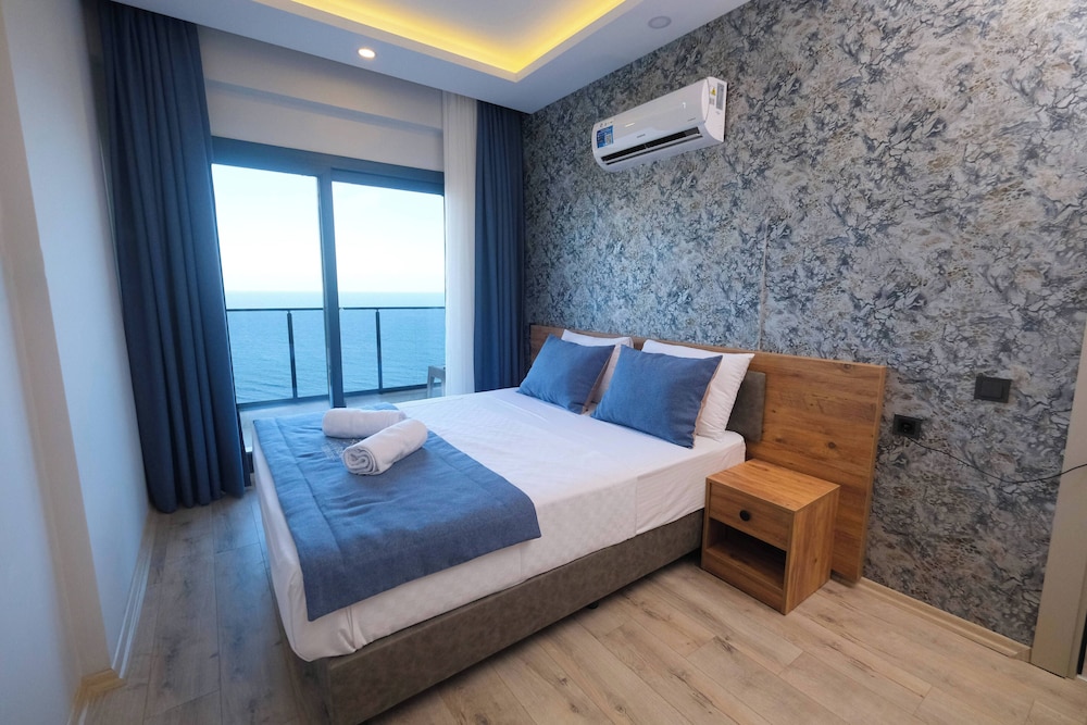 Class Premium Suit Hotel 4/34