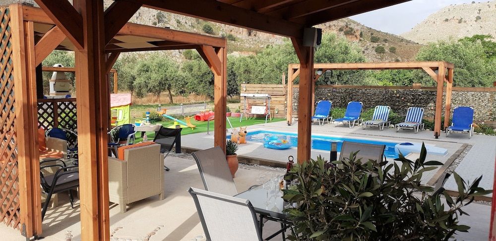 HOTEL STERGIOS VILLA 30/36