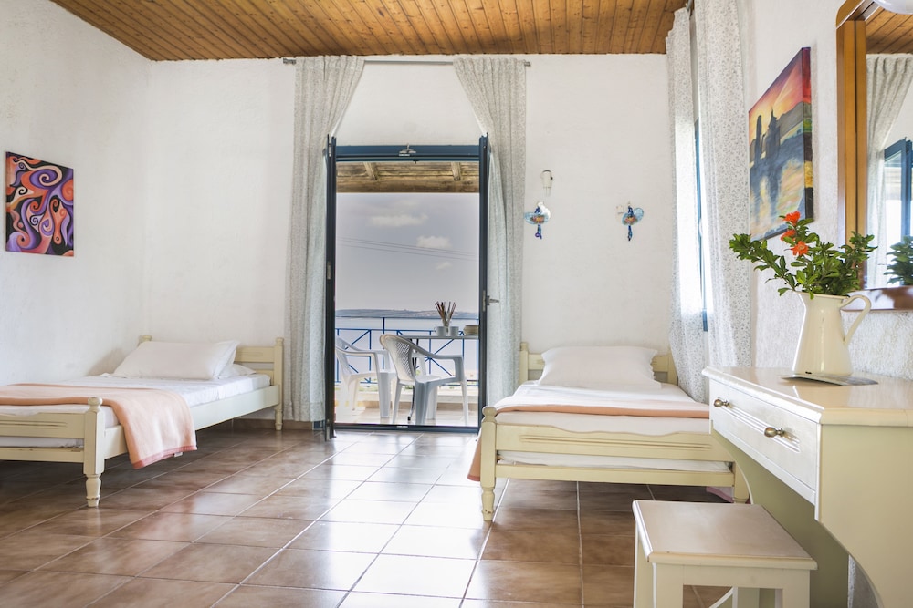 Okto, Family, Studio, 4 Beds, Sea View, Terrace