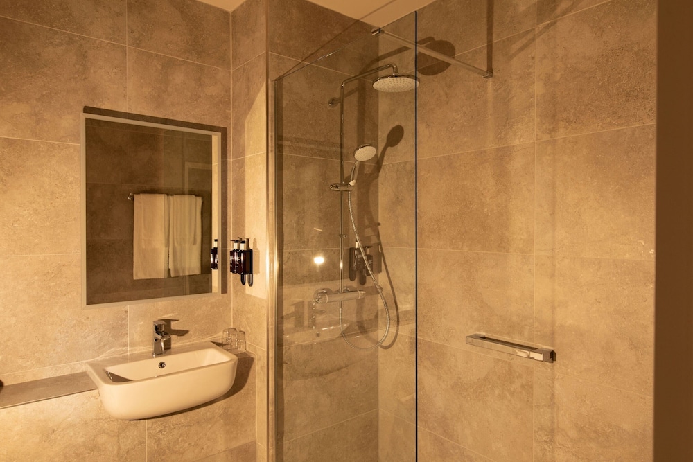 Sligo City Hotel 62/64