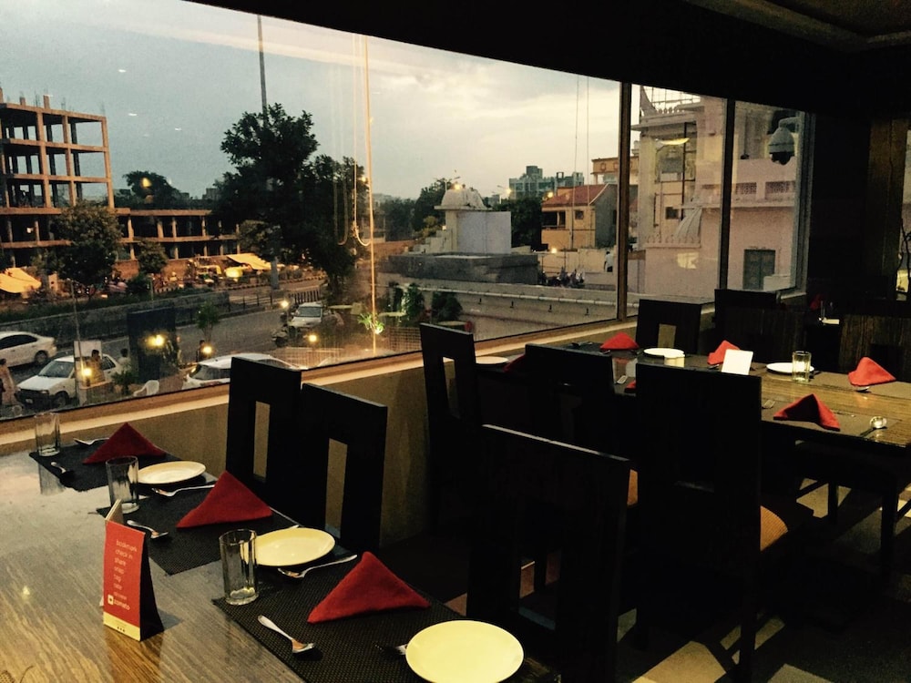 PLATINUM INN HOTEL 37/46