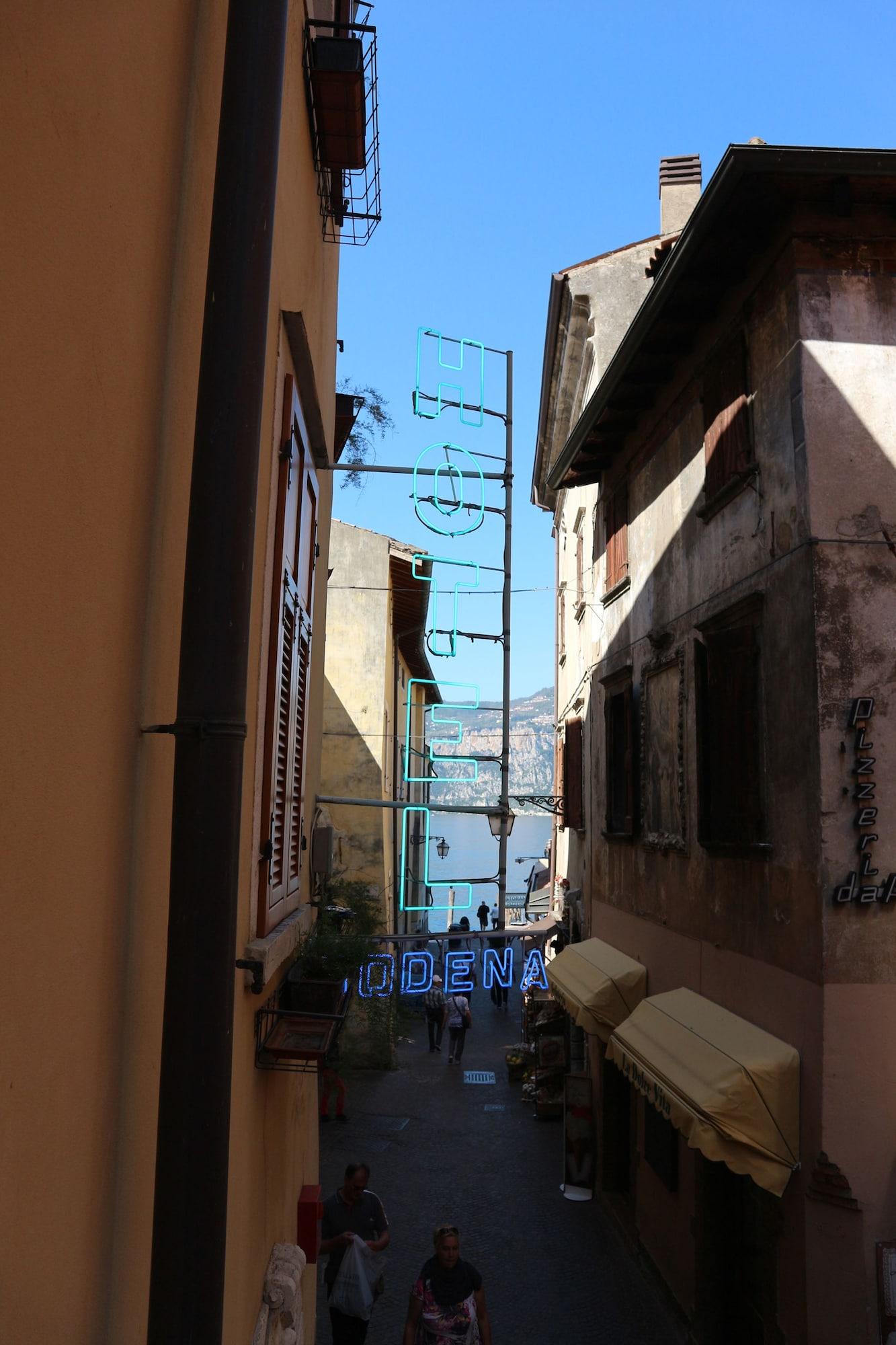 Hotel Modena 2/26