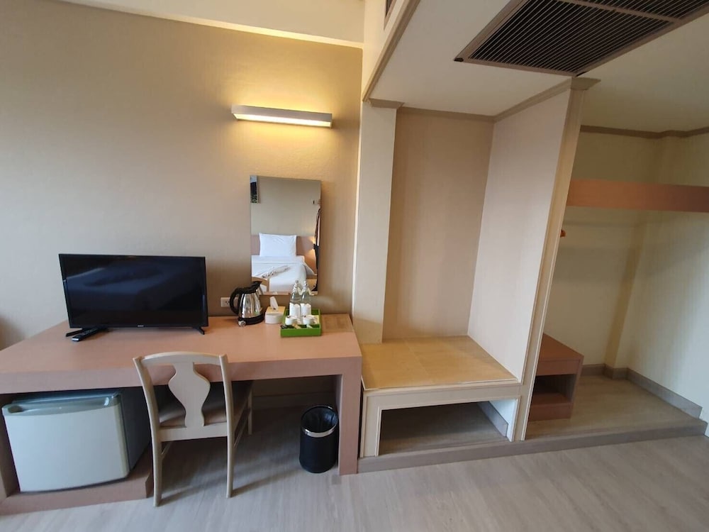 Bunjongburi Hotel 32/50