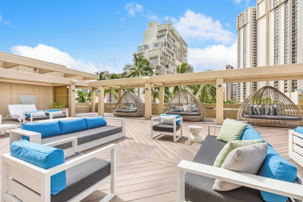 Castle at Ala Moana Hotel 41/59