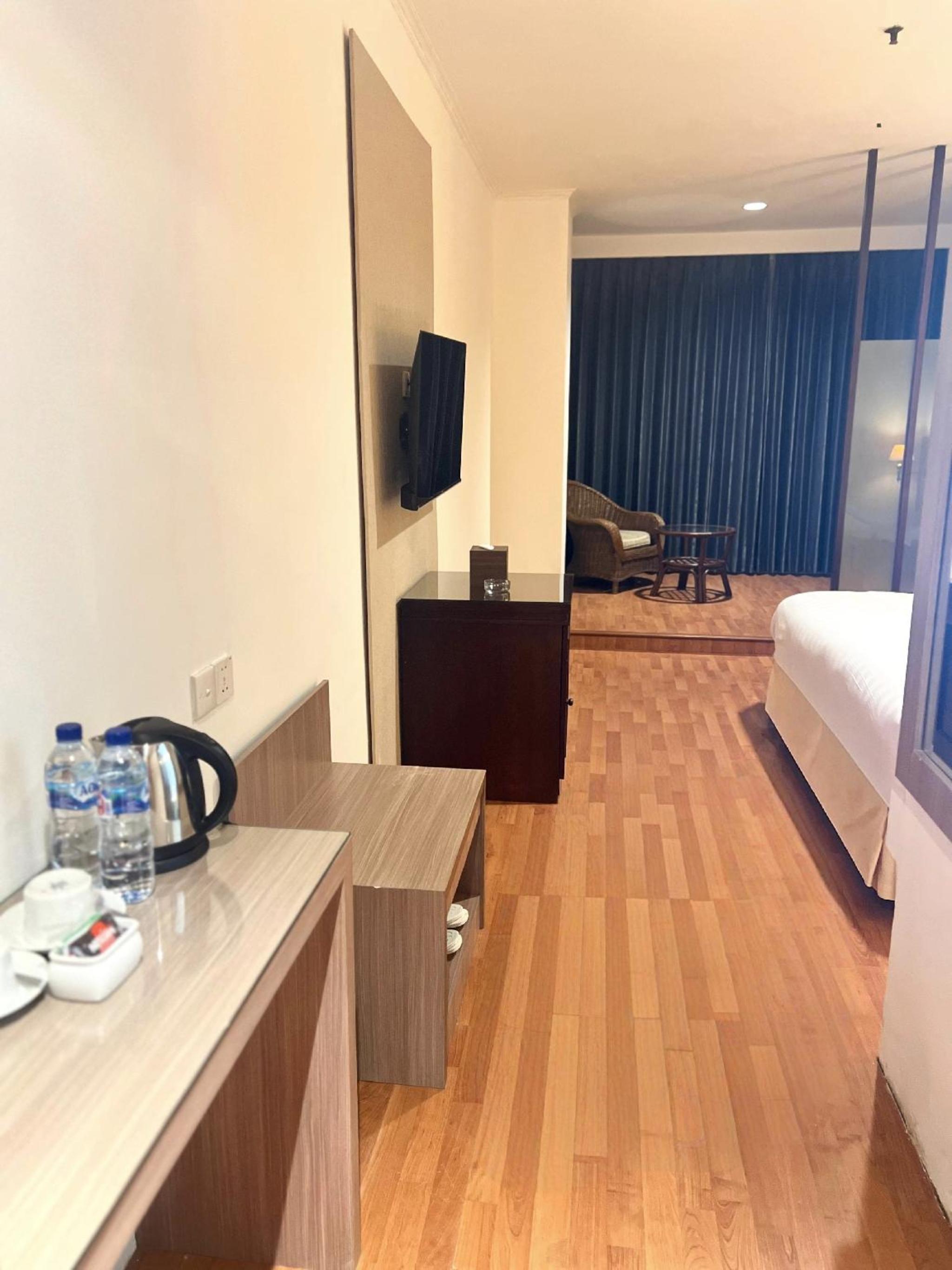 Royal Asia Palembang 23/27