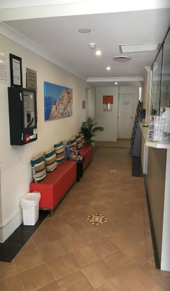 Arena Hotel 33/43
