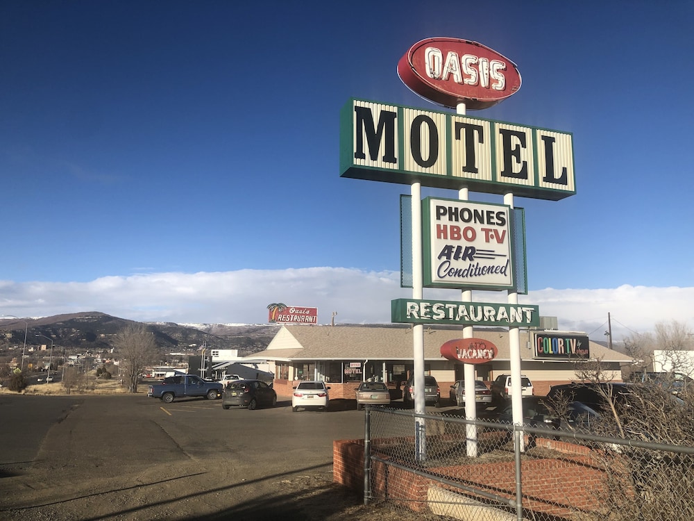 Oasis Botique Motel 20/23