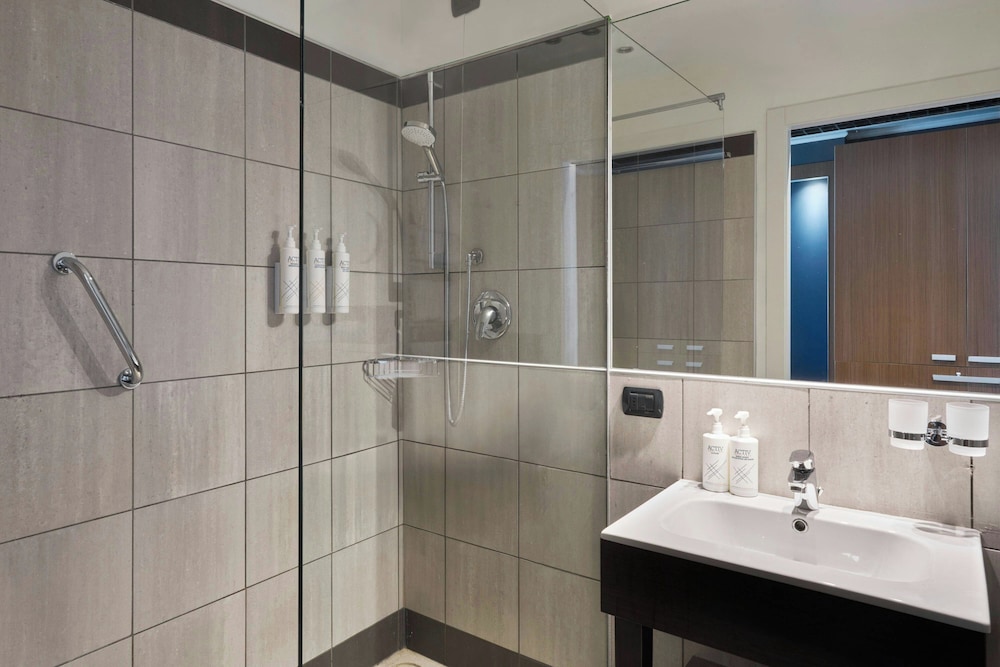 غرفة قياسية بسرير فردي بإطلالة على المدينة، Four Point Flex Sheraton Bologna Airport 4/5