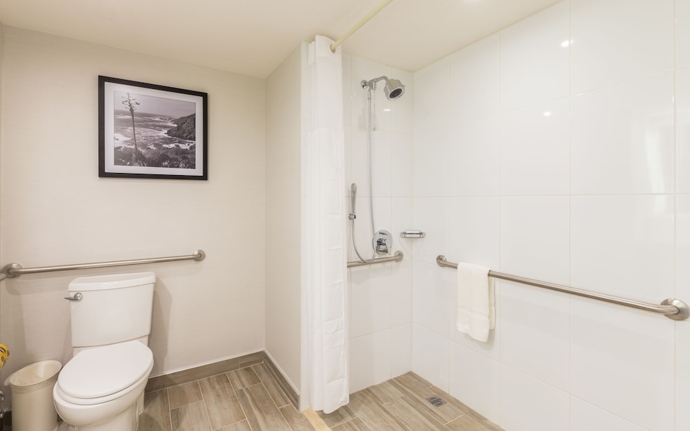 Hampton Inn by Hilton Tijuana 29/80
