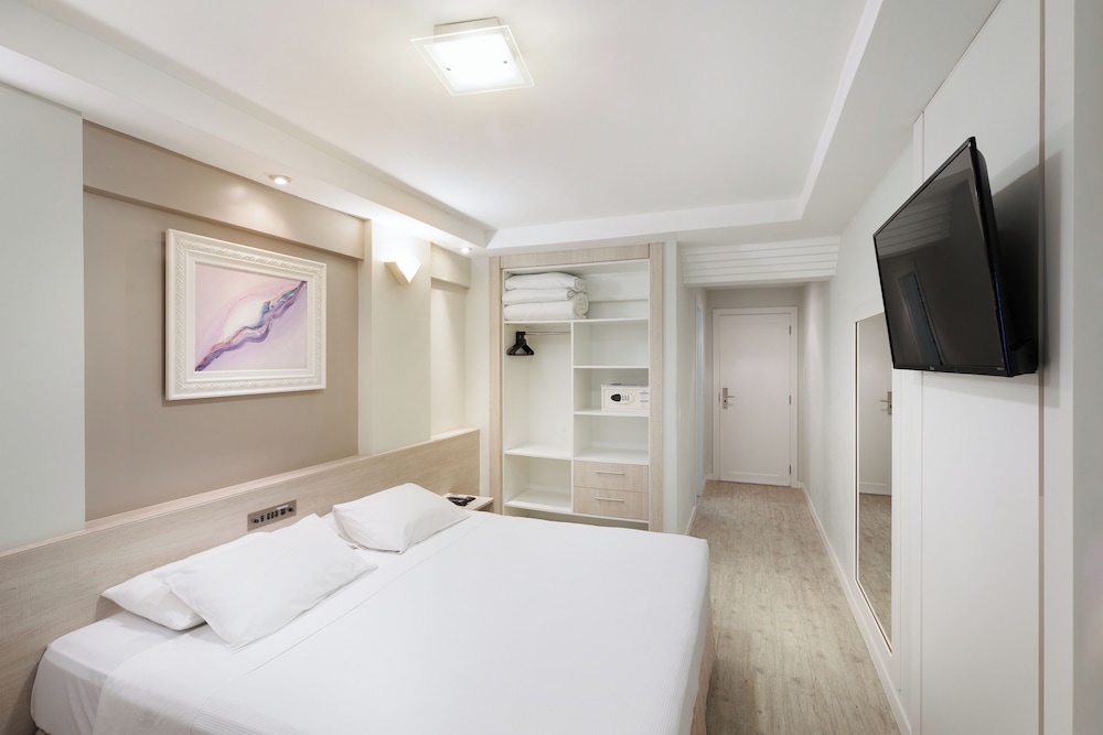EXECUTIVE, DOUBLE BED