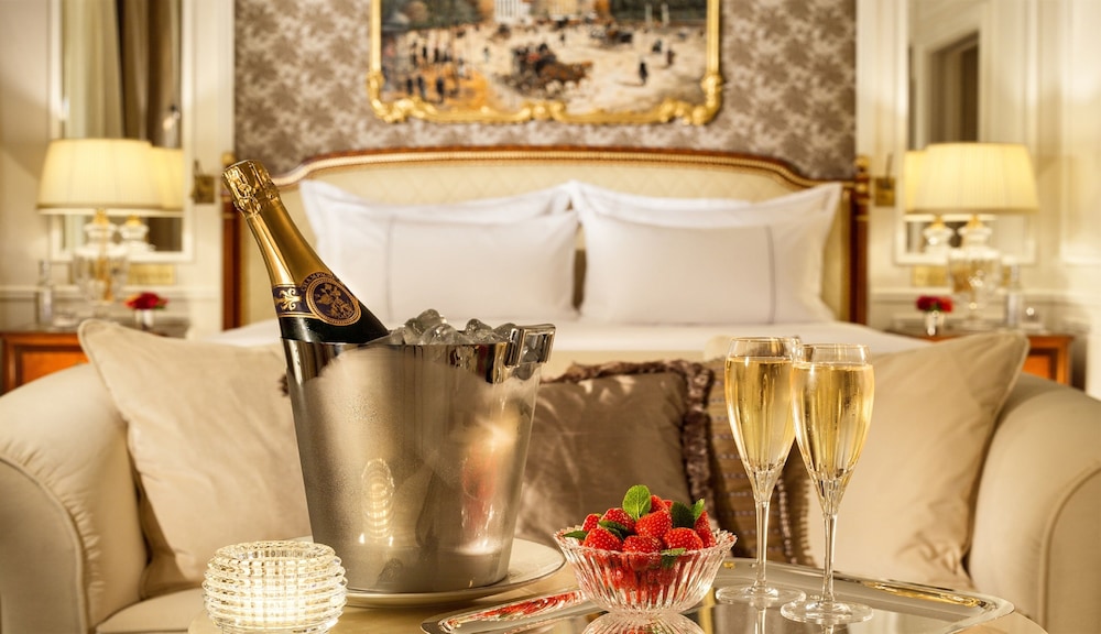 Hotel Splendide Royal Paris 49/58