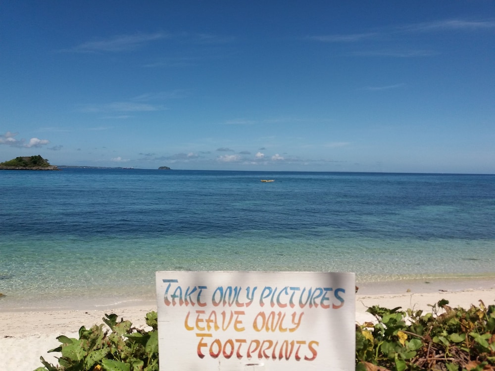 Tepanee Beach Resort 54/63