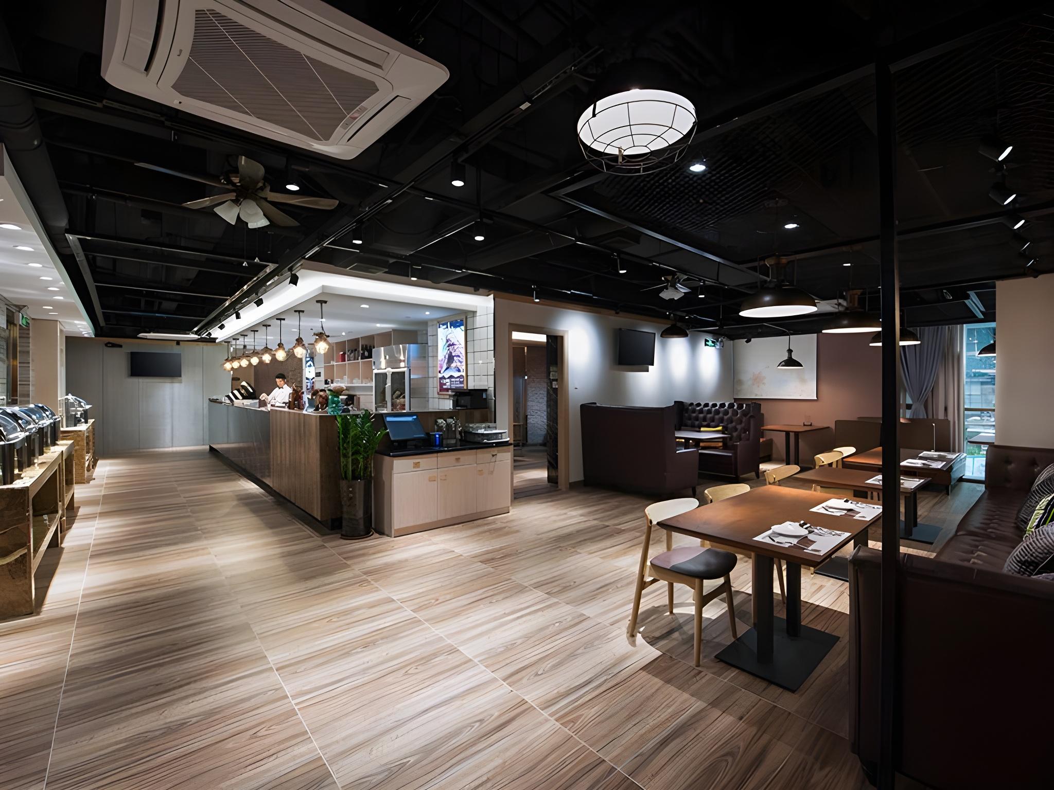Vienna Hotel (Shenzhen Gongmingfa North Road) 13/34