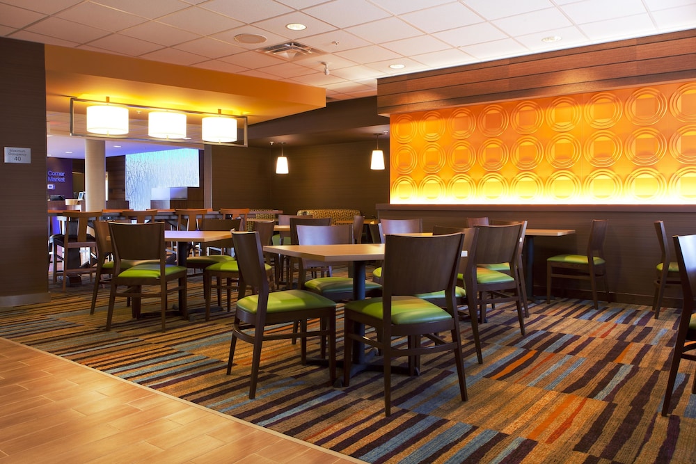 Fairfield Inn And Suites By Marriott Lethbridge 30/36