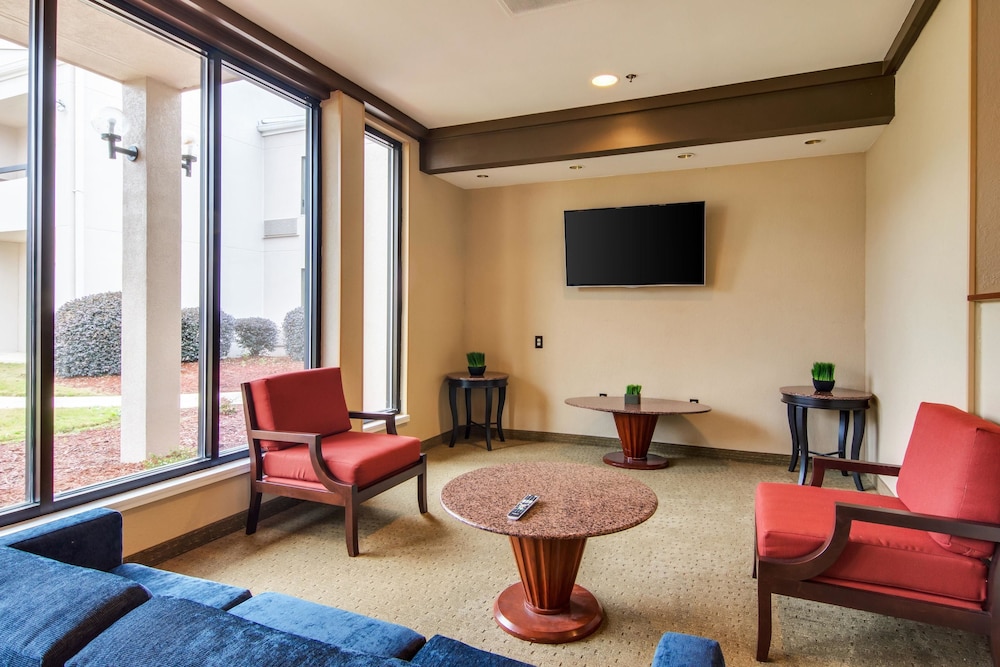 Comfort Inn Roswell-Dunwoody 24/44