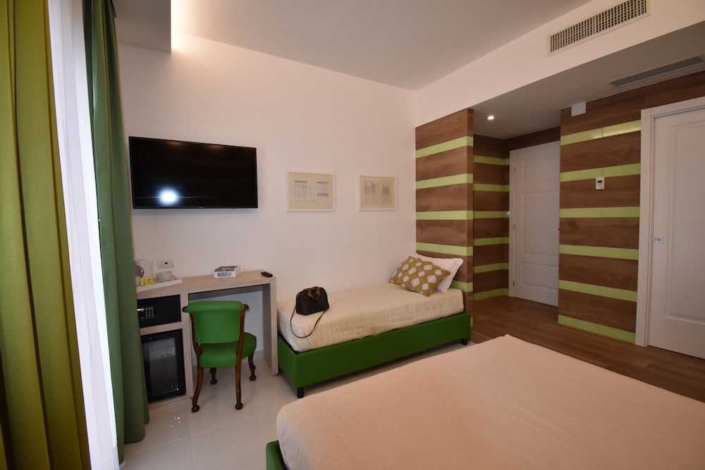 Melody Sorrento Suites 20/44