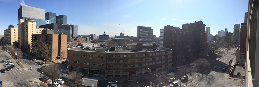 Hotel Faubourg Montreal 56/61