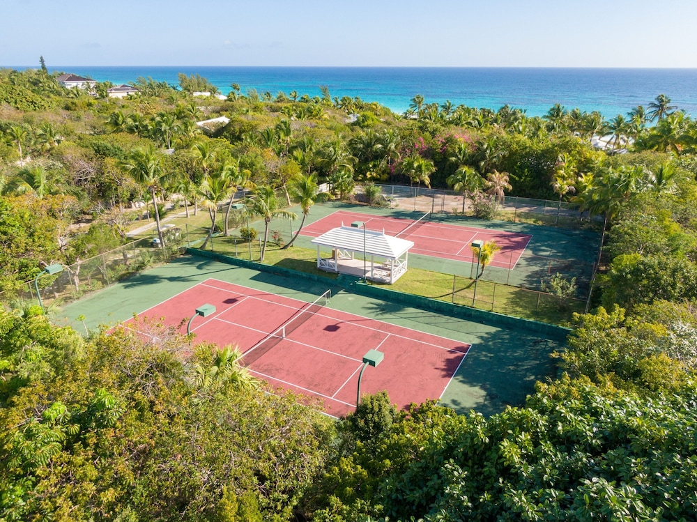 Pink Sands Resort 28/50