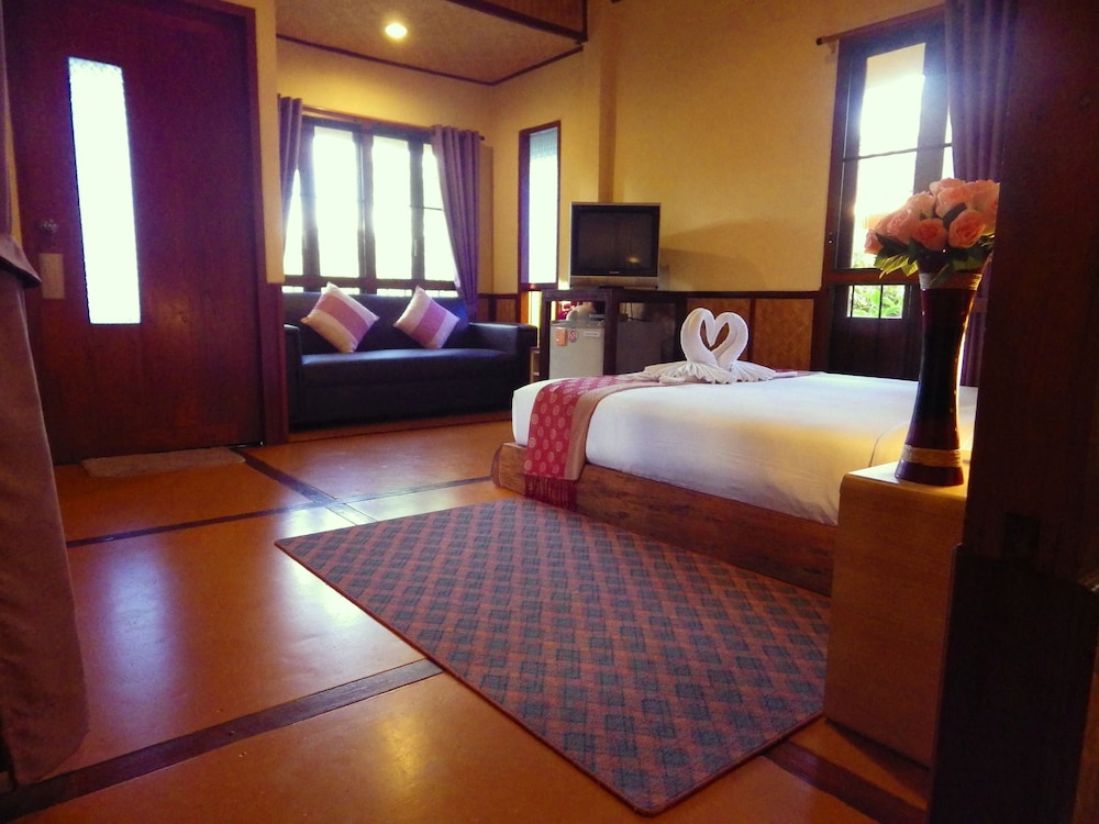 PURA VIDA PAI RESORT 15/65