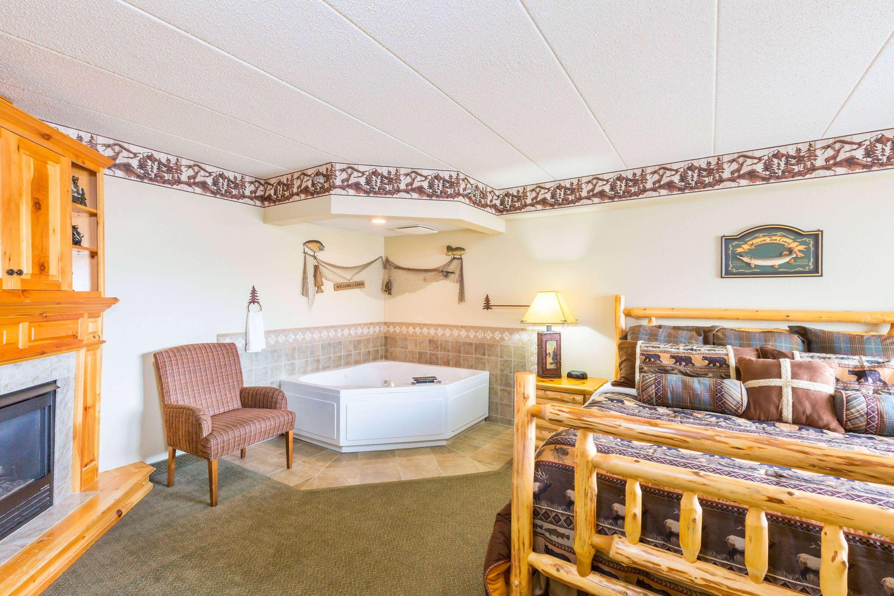 Suite, Cabin, King Bed