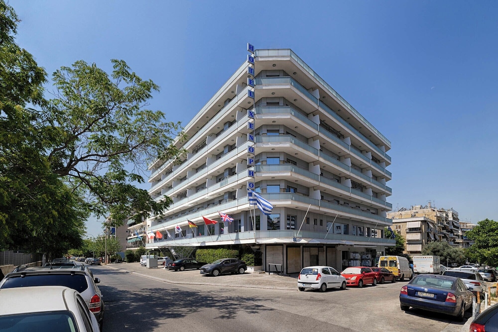 Xenophon Hotel 67/77