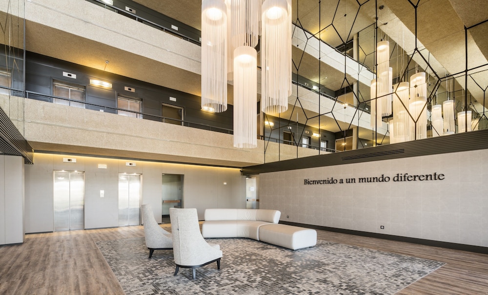 Hotel Las Lomas 50/50