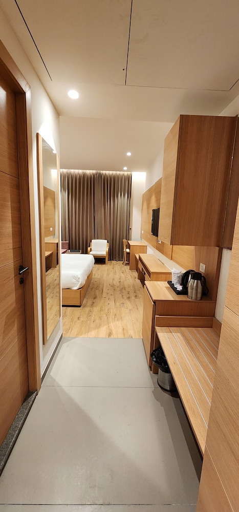 HOTEL GORBANDH 25/48