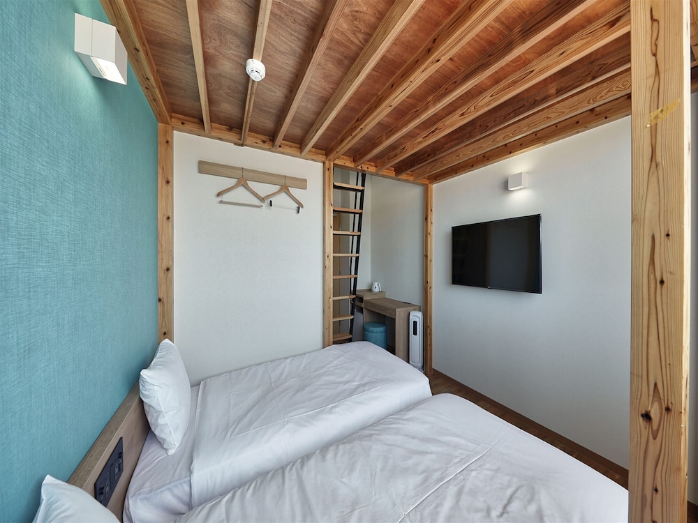 CABIN & HOTEL ReTIME 9/50