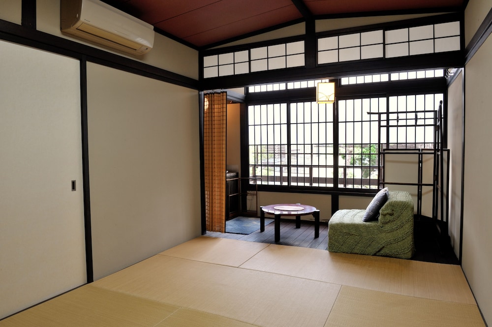 Yadoya Nishijinso 37/64