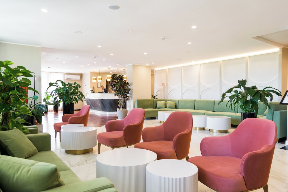 Massimi City Garden Hotel 38/58