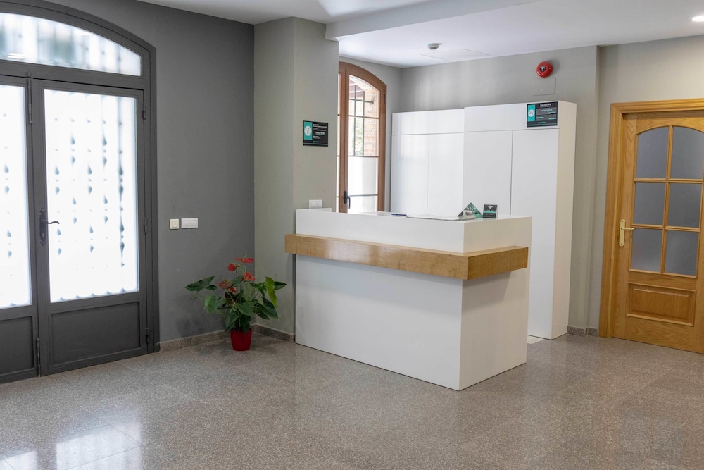 Albergue Alda Estella Hostel 8/61