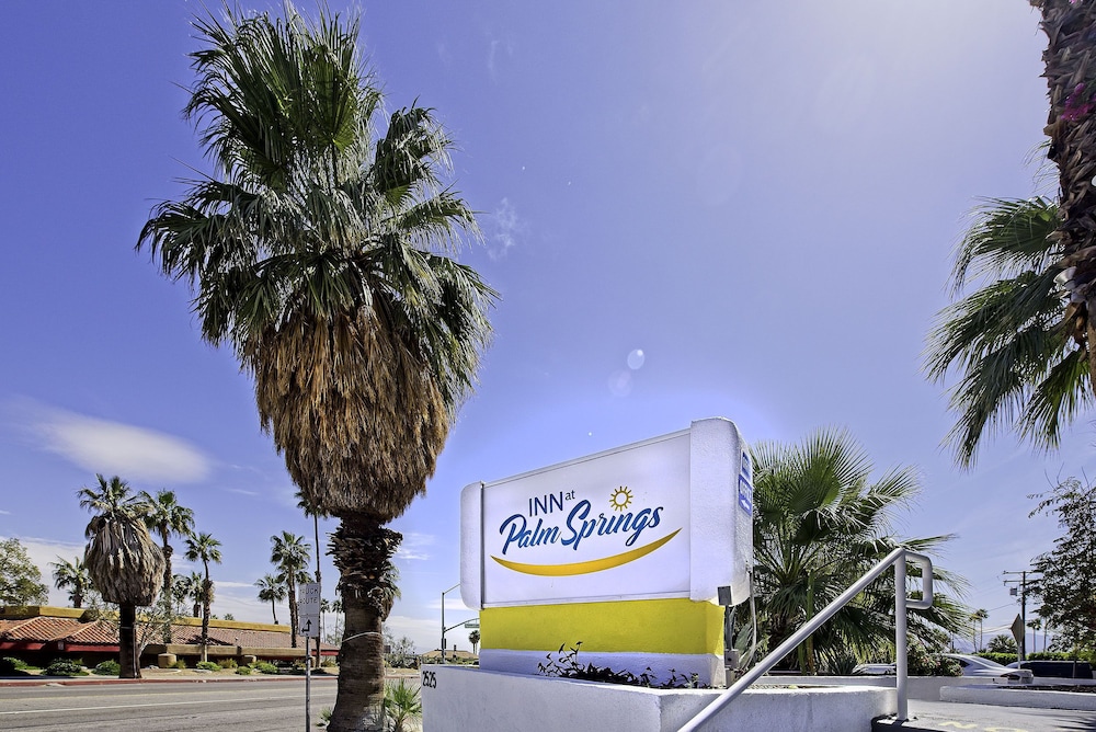 Inn at Palm Springs 2/69