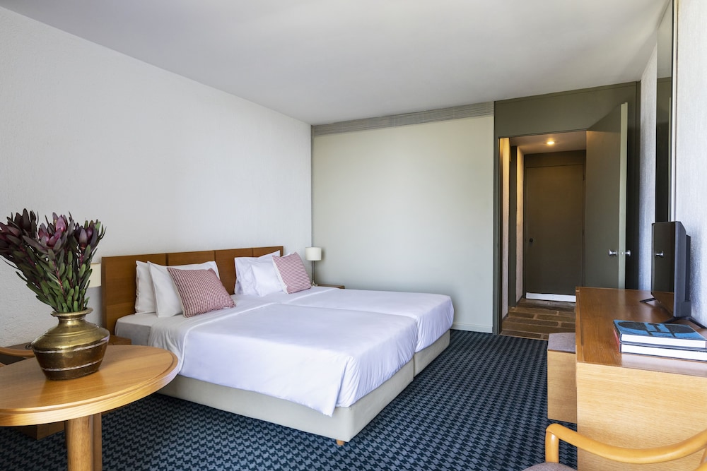 Amalia Hotel Delphi 11/66