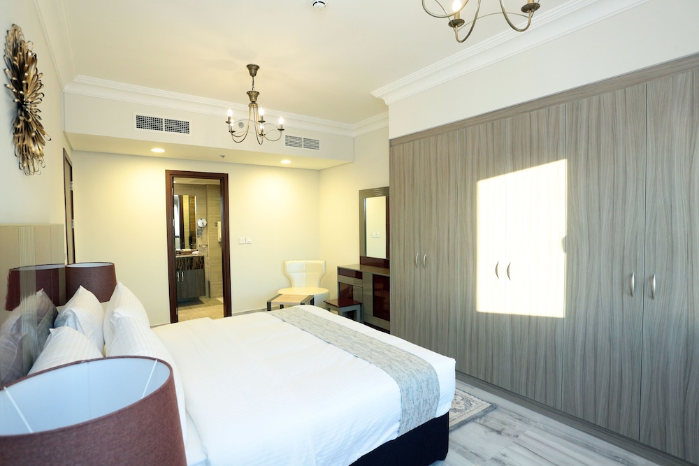 Marbella Holiday Homes 24/50
