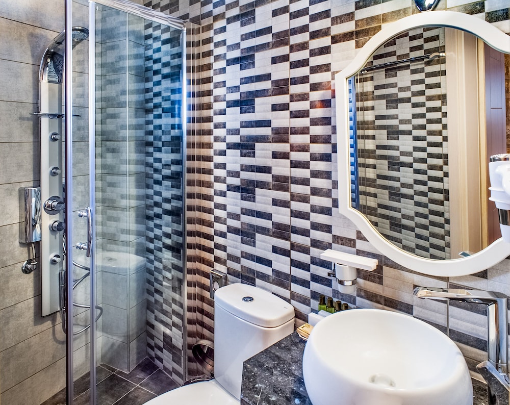 Gioraldi Art Hotel 58/61