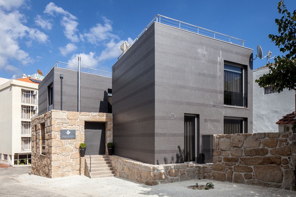 CASAS DO PATIO, L.DA COUNTRY HOUSES & NATURE 43/50