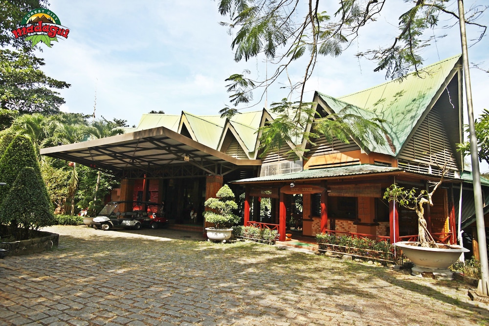 Madagui Forest Resort 2/50