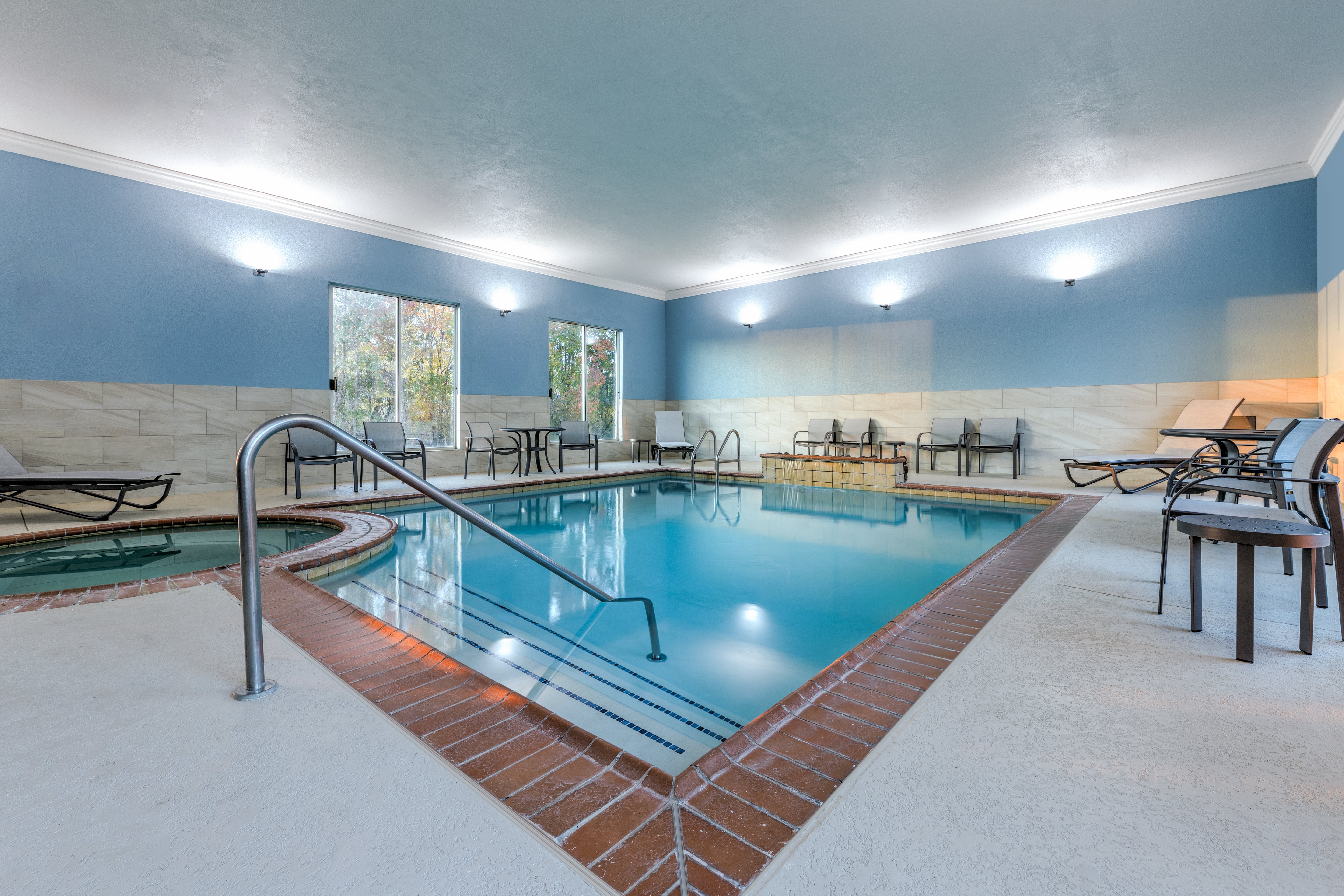 Holiday Inn Express Hotel Suites Athens 22/47