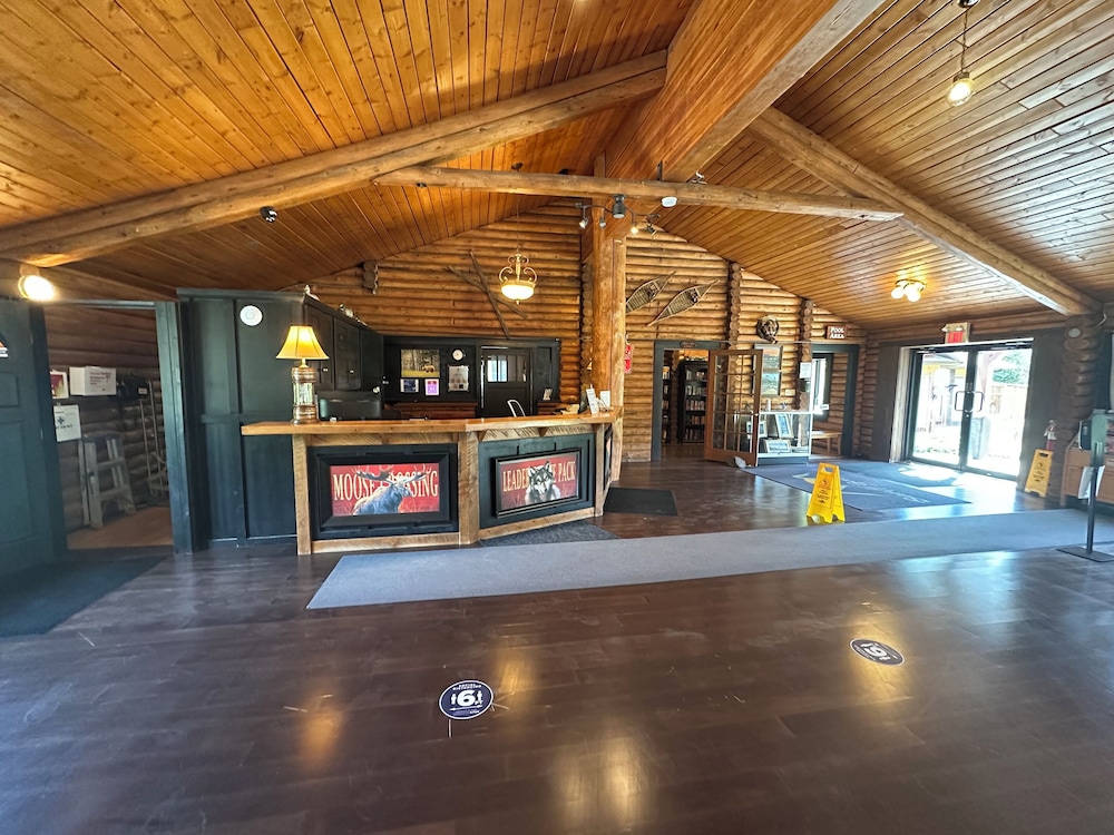 Banff Gate Mountain Resort 8/58