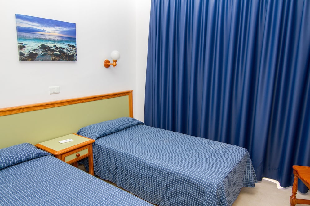 Brisamar Canteras Apartments 51/93