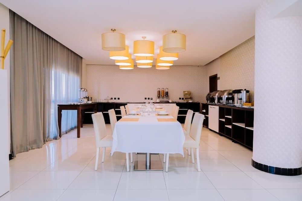 Beira Terrace Hotel 30/50