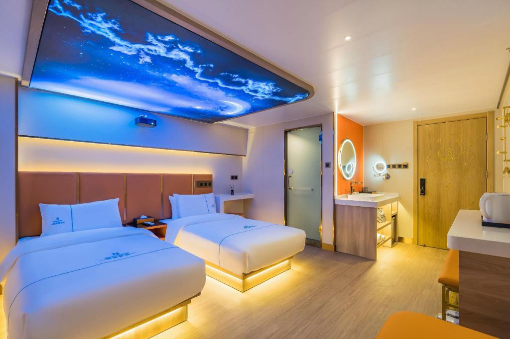 Dequan Luxury Hotel (Chaoyang High speed Railway Station Shilibao Subway Station Branch) 16/50