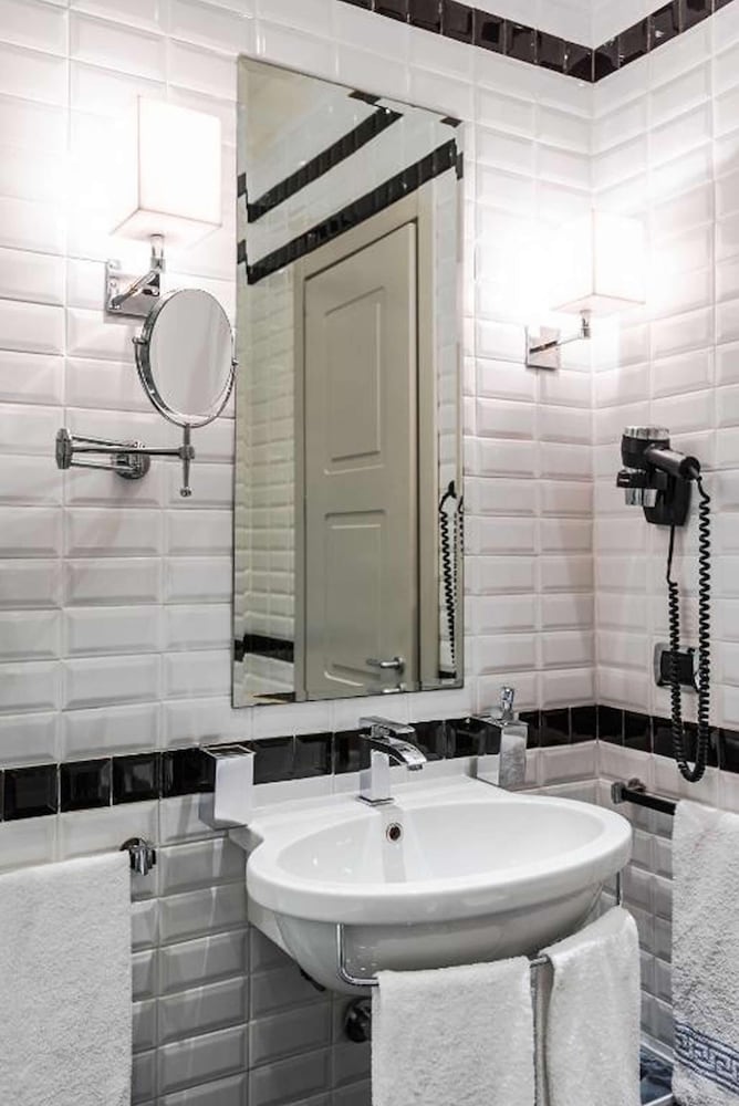 Mdm Luxury Rooms Guest House 41/50