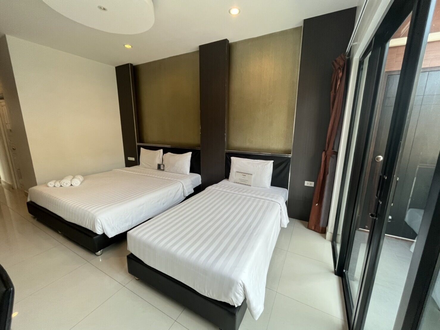 STANDARD, TWIN BEDS