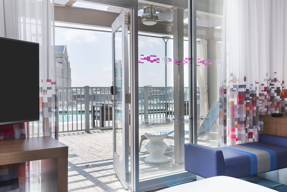 Aloft Greenville Downtown 26/50