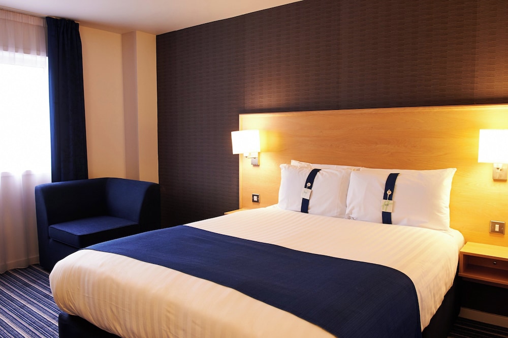 Holiday Inn Express Manchester Airport 29/74