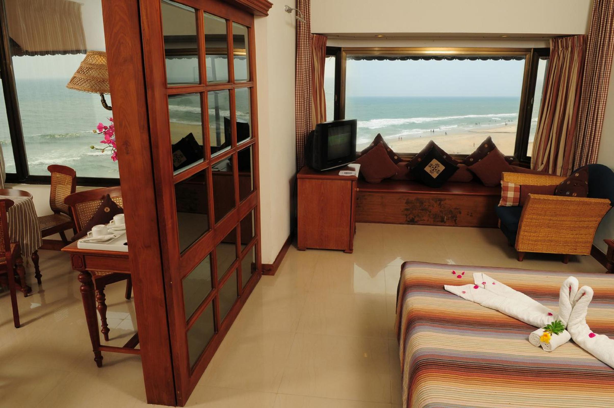 HINDUSTAN BEACH RETREAT 23/32