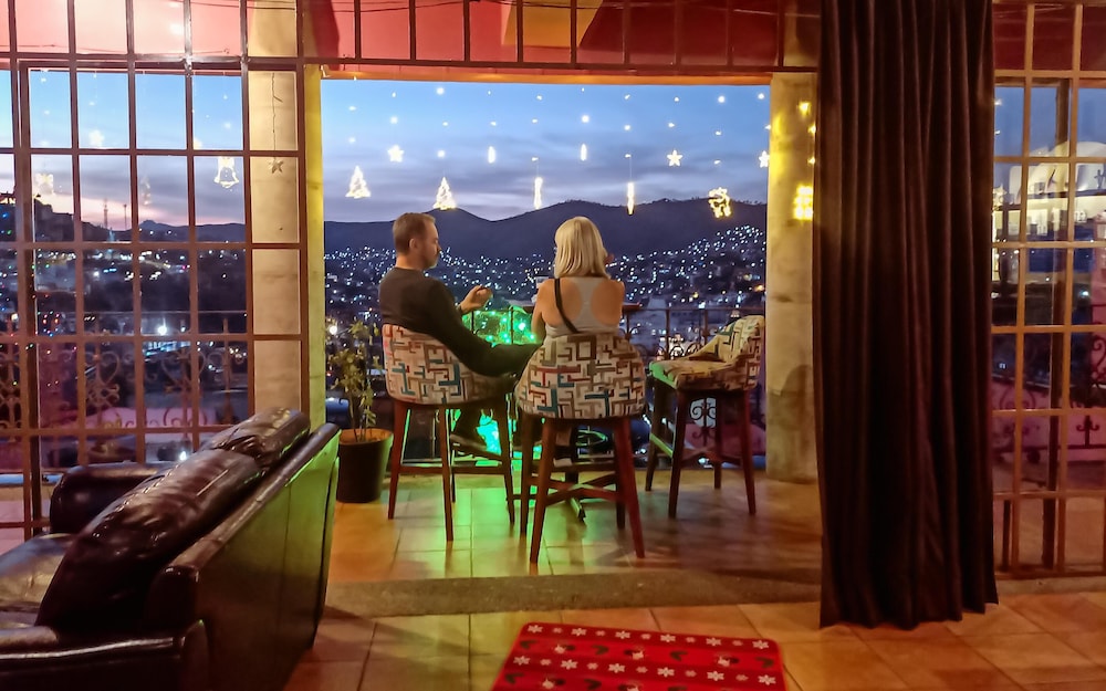 Hotel Chocolate Suites 40/50
