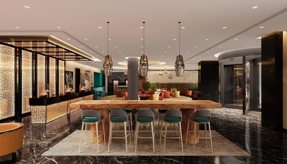 Mercure Muscat 46/53